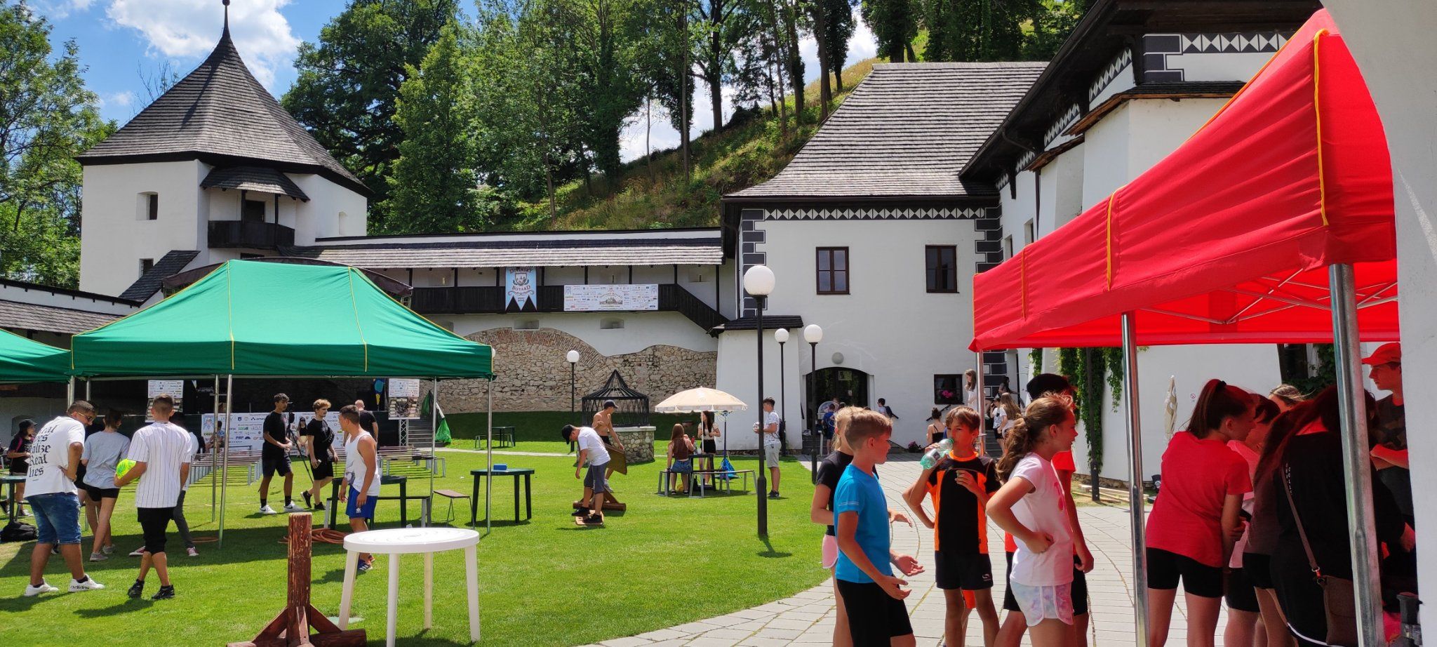 Divínsky boyard 2.jpg Divínsky boyard 2.jpg