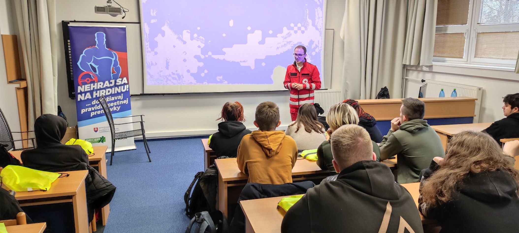 Červený kríž.jpg Červený kríž.jpg