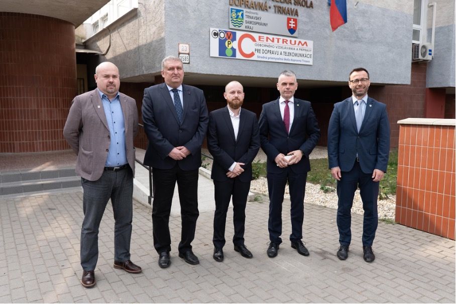 Podujatie_životmazelenu1.jpg Podujatie_životmazelenu1.jpg