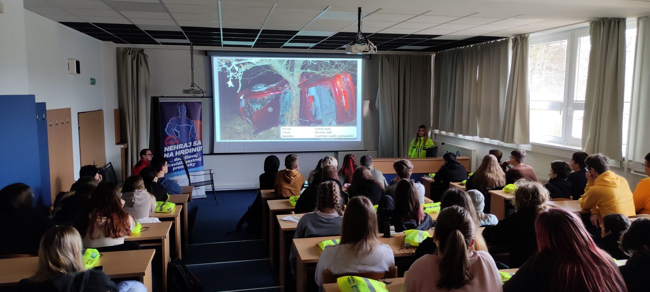 Polícia.jpg Polícia.jpg