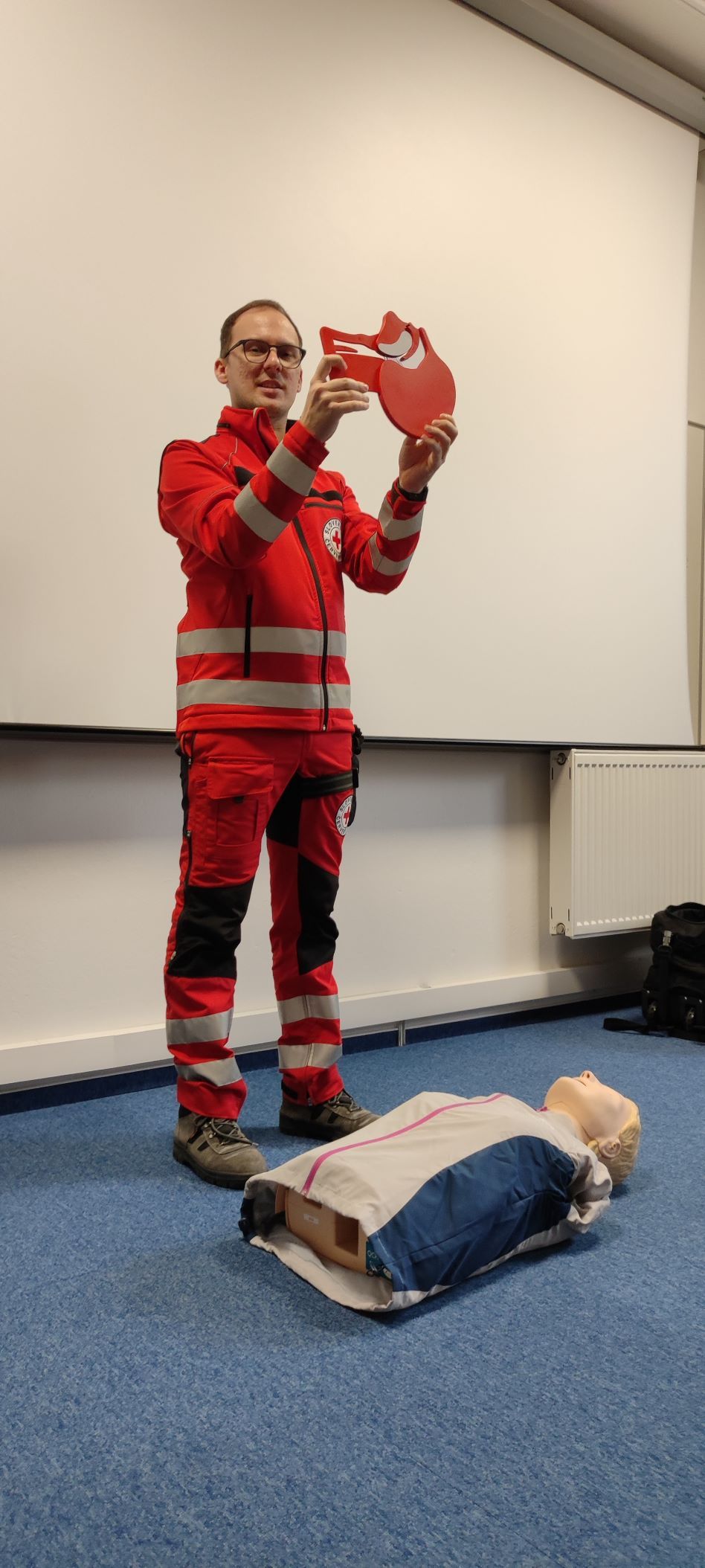 červený kríž 2.jpg červený kríž 2.jpg