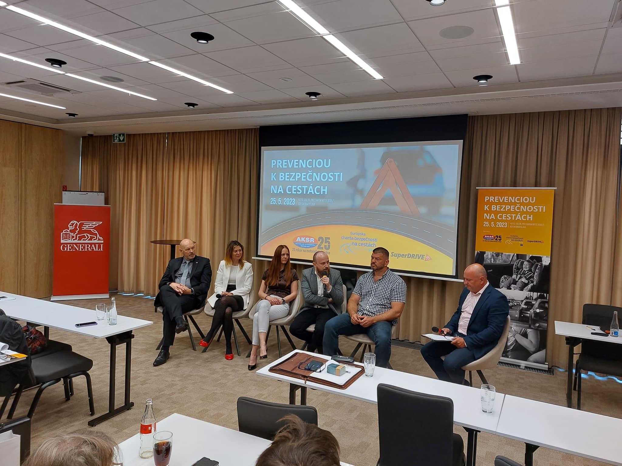 konferencia 1.jpg konferencia 1.jpg